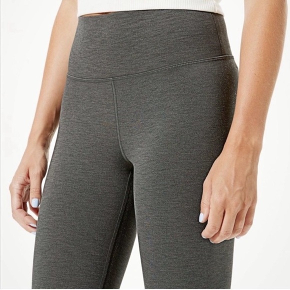 NWT AEO/Aerie oversized tee/legging combo, both size XS, tee could fit up to med - Picture 3 of 12